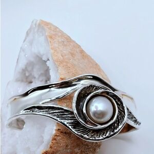 HG Israel 925 Sterling Silver Grey Pearl Swirl Textured Cuff Bracelet.